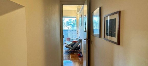 Apartamento de 5 dormitorios en Buccinasco, Italy No. 5098 16