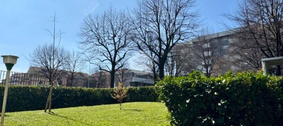 Apartamento de 5 dormitorios en Buccinasco, Italy No. 5098 3