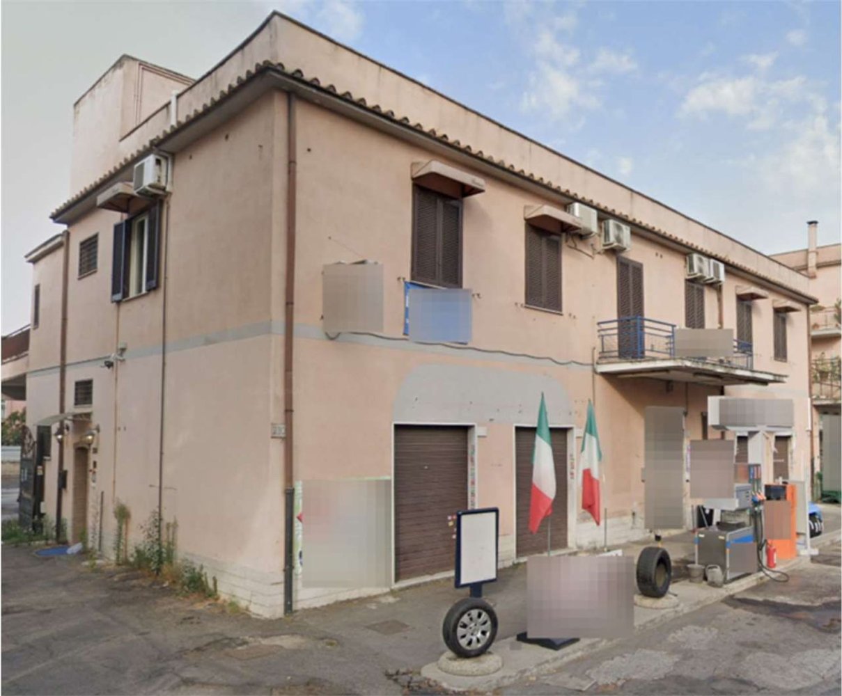 5 bedrooms Apartment in Rome, Italy No. 332088