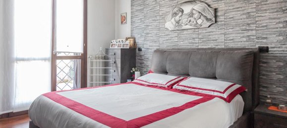 3-salle Appartement à Massa Lombarda, Italy No. 238052 7