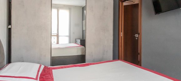 3-salle Appartement à Massa Lombarda, Italy No. 238052 10