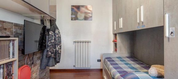 3-salle Appartement à Massa Lombarda, Italy No. 238052 13