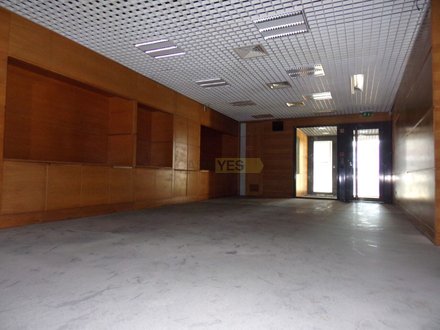 112m² Commercial property in Pacos de Ferreira, Portugal No. 71544