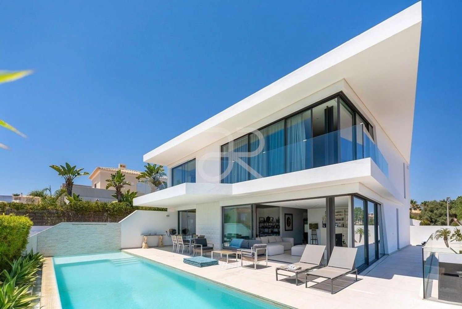 Вилла с 4 спальнями в Фару, Португалия № 103136