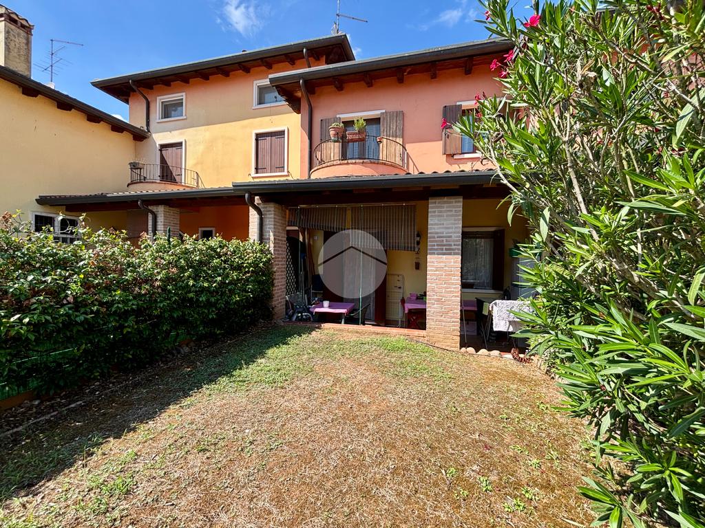 1 bedroom Apartment in Castelnuovo del Garda, Italy No. 271755