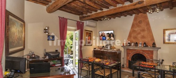 6 bedrooms House in Capannori, Italy No. 270560 5