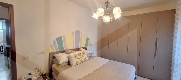 3 rooms Apartment in Modena, Italy No. 27670 16