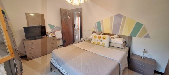 3 rooms Apartment in Modena, Italy No. 27670 17