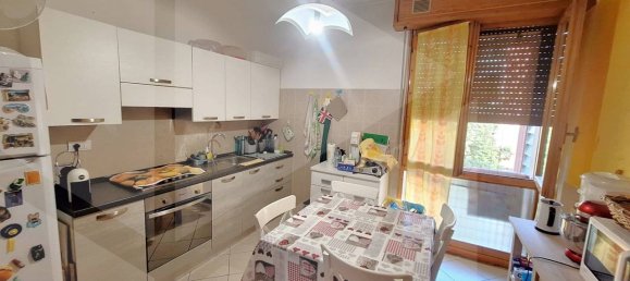 3 rooms Apartment in Modena, Italy No. 27670 13