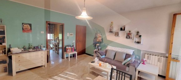 3 rooms Apartment in Modena, Italy No. 27670 8