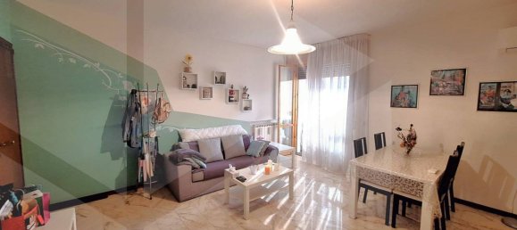 3 rooms Apartment in Modena, Italy No. 27670 9