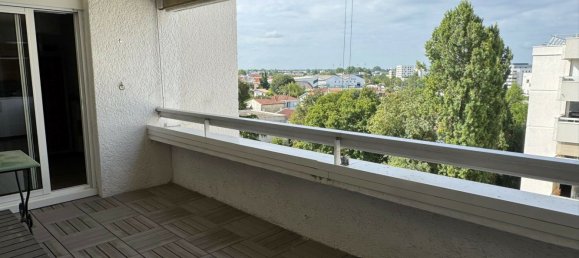 2 bedrooms Apartment in Begles, France No. 306718 6