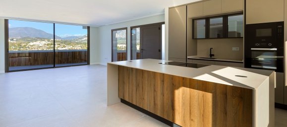 2 Schlafzimmer Penthouse in Marbella, Spain, Nr. 125255 2