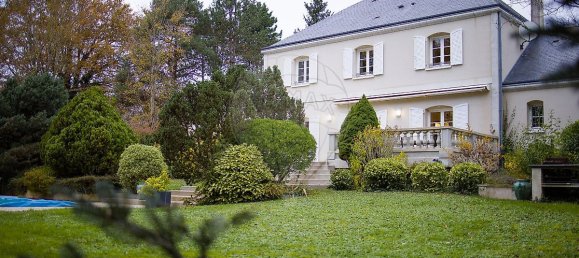 Casa de 7 dormitorios en Orleans, France No. 152507 2