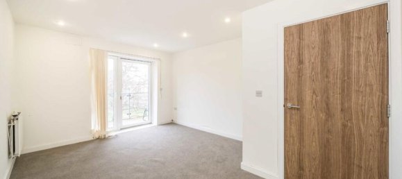 1 bedroom Apartment in Acton, United Kingdom No. 10039 10