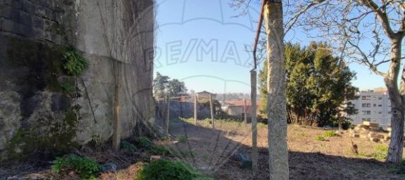 3 bedrooms House in Fanzeres, Portugal No. 28036 20