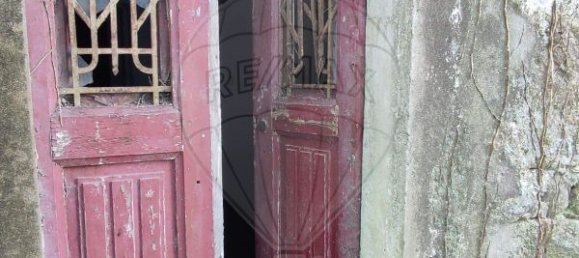 3 bedrooms House in Fanzeres, Portugal No. 28036 5