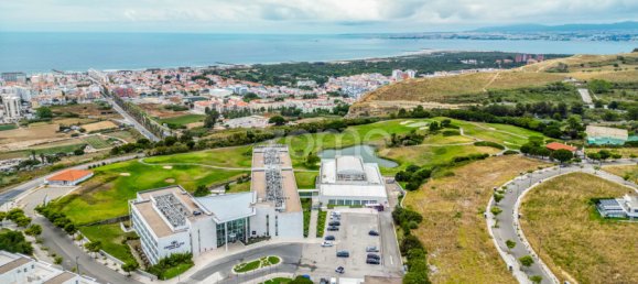 Villa T6 em Almada, Portugal N.º 140232 7