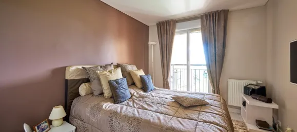 Dúplex de 3 dormitorios en Courbevoie, France No. 350390 10