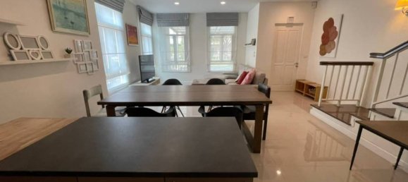 4 Schlafzimmer Bungalow in Bangkok, Thailand, Nr. 3560 5