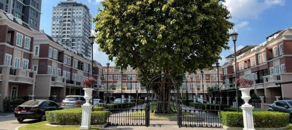 4 Schlafzimmer Bungalow in Bangkok, Thailand, Nr. 3560 13