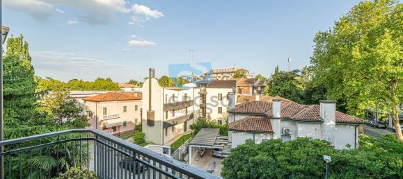 5 bedrooms Apartment in Treviso, Italy No. 324509 36