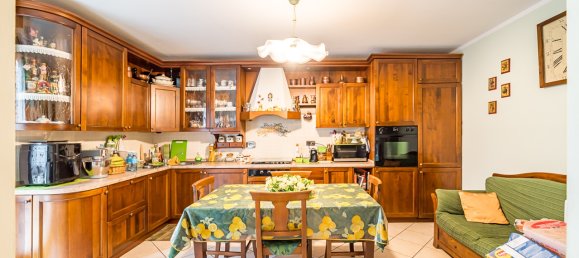 6 rooms House in Bra, Italy No. 125392 12