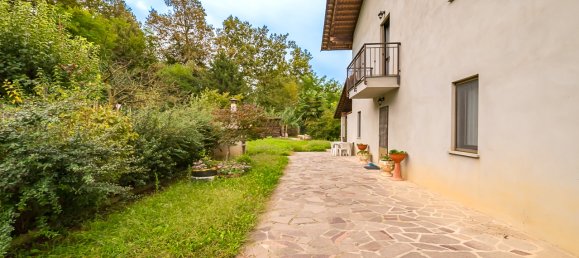 6 rooms House in Bra, Italy No. 125392 4