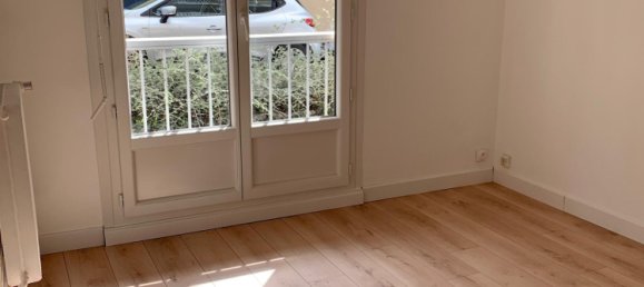 Apartamento de 2 dormitorios en Le Mans, France No. 336208 4