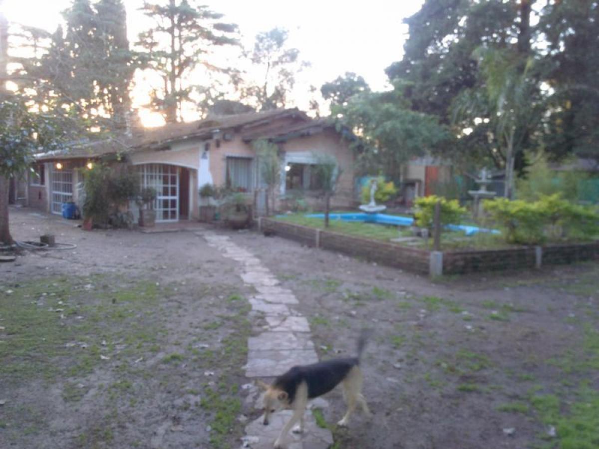 2 bedrooms House in Jose C. Paz, Argentina No. 92628