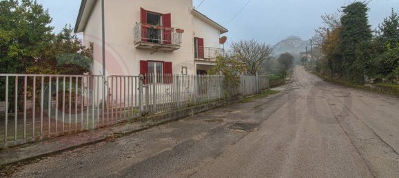 3 bedrooms House in Rocca d'Evandro, Italy No. 332808 4