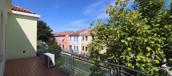 Casa de 4 divisões em Venice, Italy N.º 284053 35