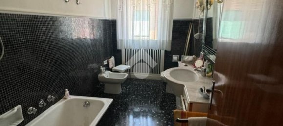 Casa de 4 divisões em Venice, Italy N.º 284053 27