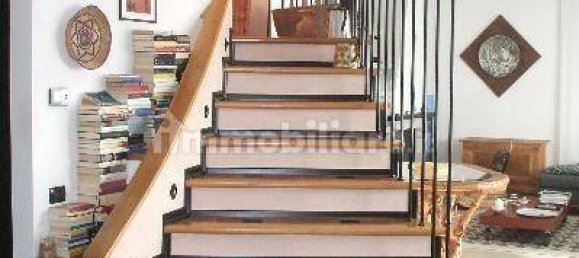 3 Schlafzimmer Villa in Loro Ciuffenna, Italy, Nr. 227737 2