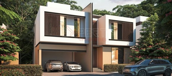 5 bedrooms Villa in Dubai Land, UAE No. 7948 2