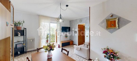 2 Schlafzimmer Wohnung in Luino, Italy, Nr. 266840 12