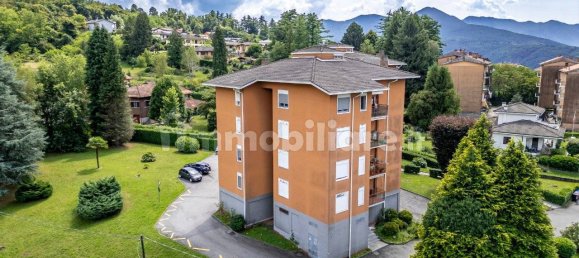 2 Schlafzimmer Wohnung in Luino, Italy, Nr. 266840 7