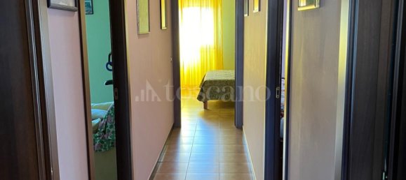4-salle Appartement à Mentana, Italy No. 47718 10