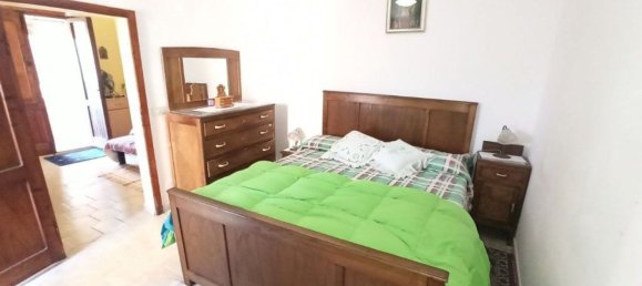 3 rooms Apartment in Castiglione del Lago, Italy No. 50296 11