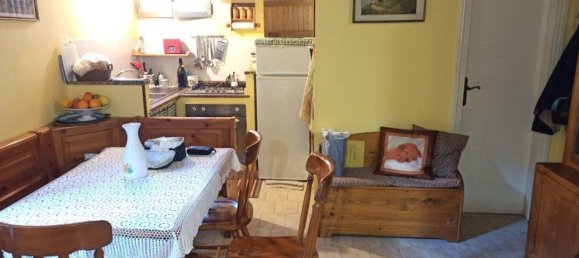 3 rooms Apartment in Castiglione del Lago, Italy No. 50296 5