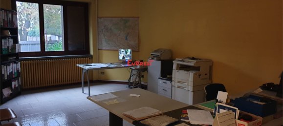 Escritório de 6 divisões em Busto Arsizio, Italy N.º 146753 5