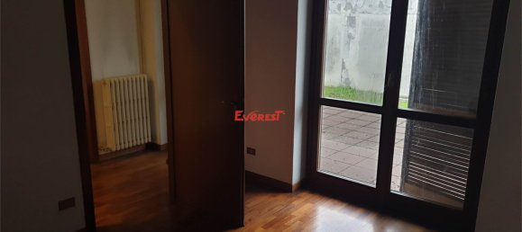 Escritório de 6 divisões em Busto Arsizio, Italy N.º 146753 2