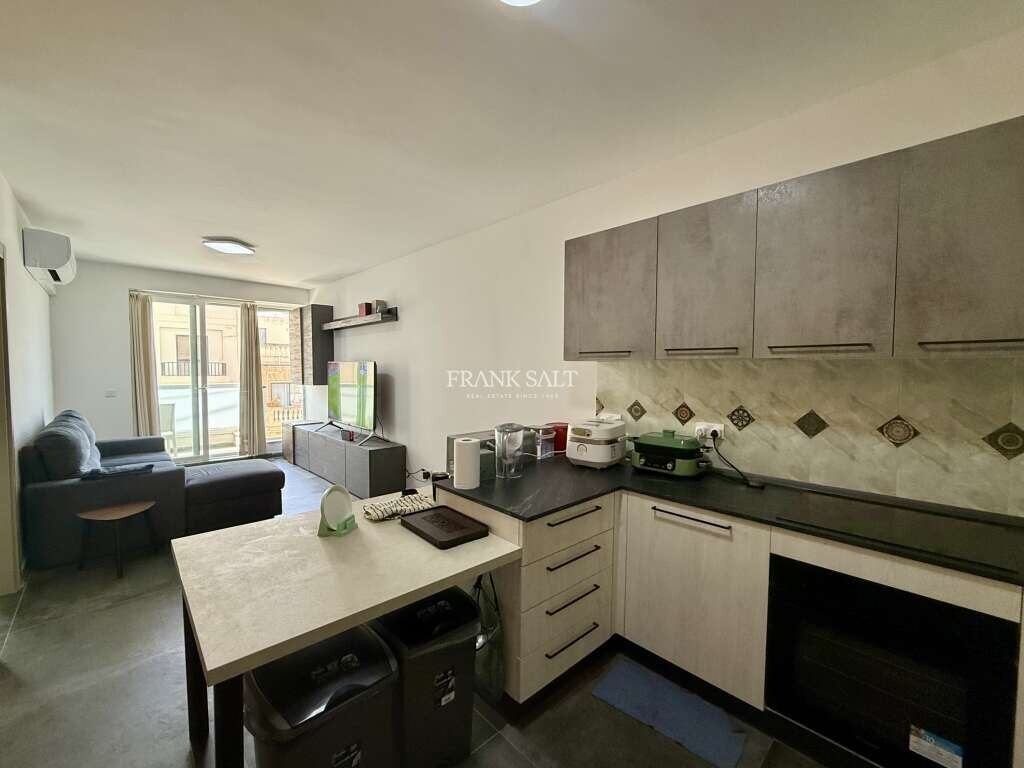 3 bedrooms Apartment in Swieqi, Malta No. 2944