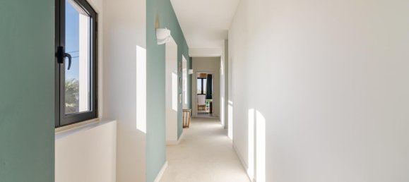 5 bedrooms Villa in Almada, Portugal No. 115982 31