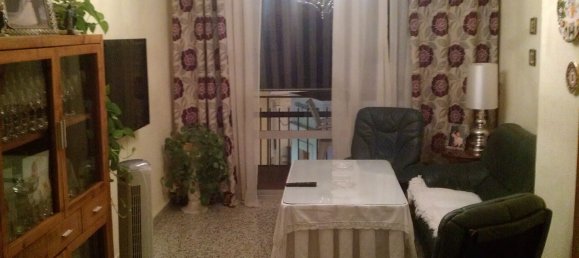 Apartamento de 3 dormitorios en Estepona, Spain No. 133593 3