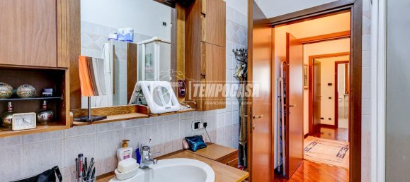 5 rooms Villa in Gallarate, Italy No. 151139 13