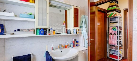 5 rooms Villa in Gallarate, Italy No. 151139 24