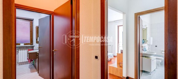 5 rooms Villa in Gallarate, Italy No. 151139 14