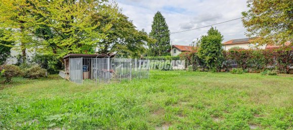 5 rooms Villa in Gallarate, Italy No. 151139 40