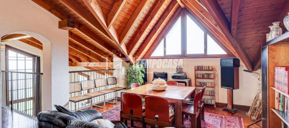 5 rooms Villa in Gallarate, Italy No. 151139 2